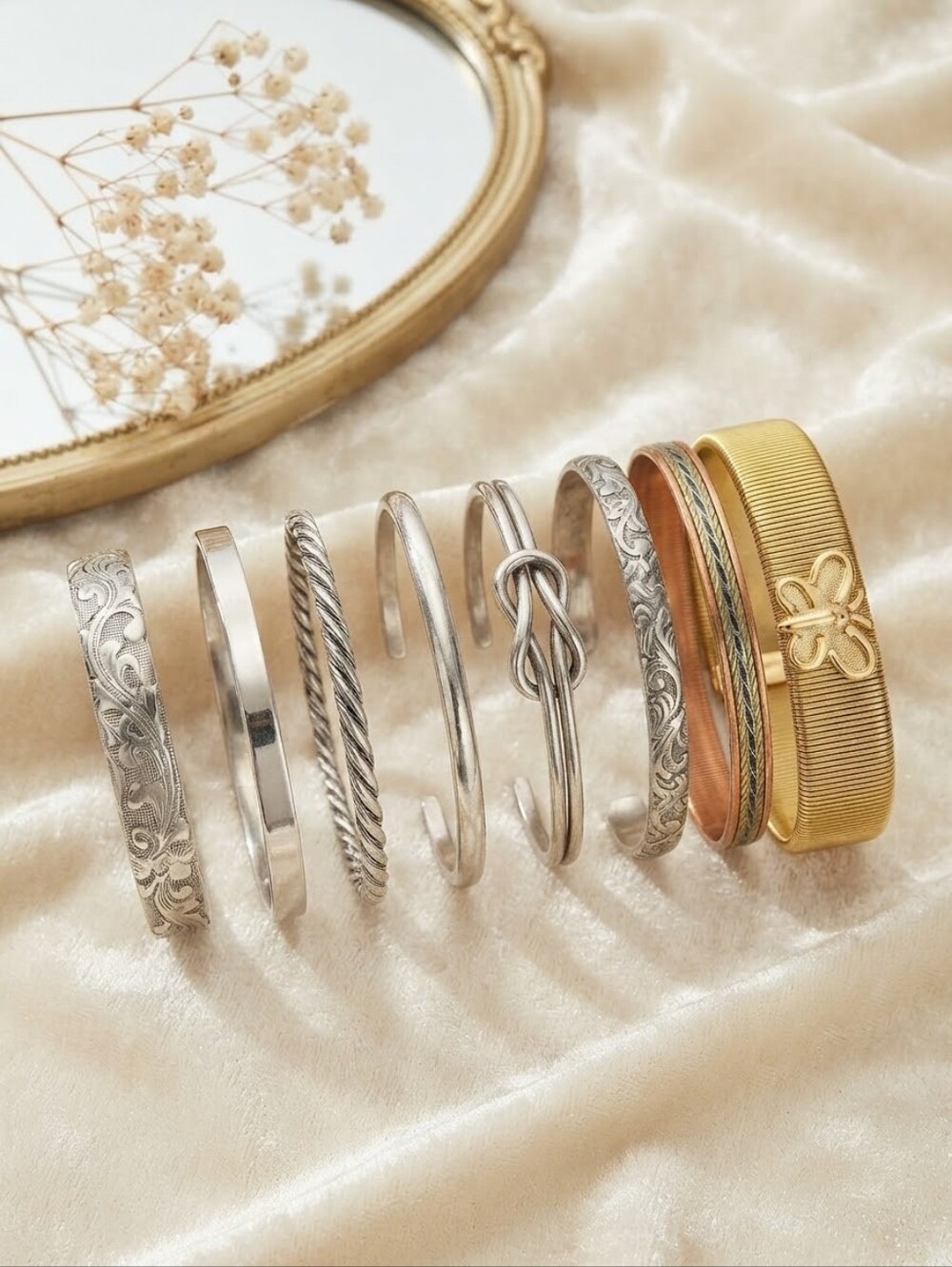 VTG Mixed Metal Boho Bangle Bracelet Stack Gold Silver Copper 8 Pc Bundle CC
